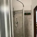 La Casa Nei Vicoli: In Centro A Due Passi Dal * Mandello del Lario