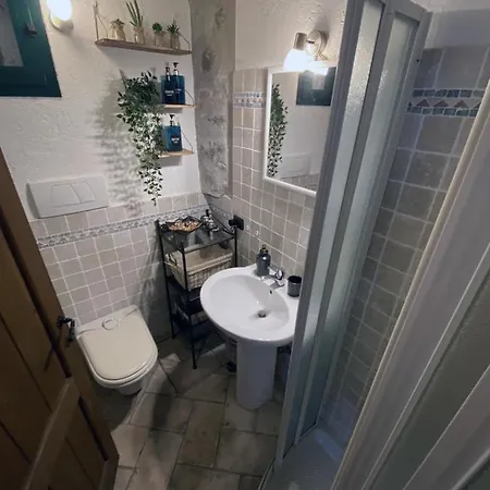 La Casa Nei Vicoli: In Centro A Due Passi Dal 曼代洛-德尔拉里奥